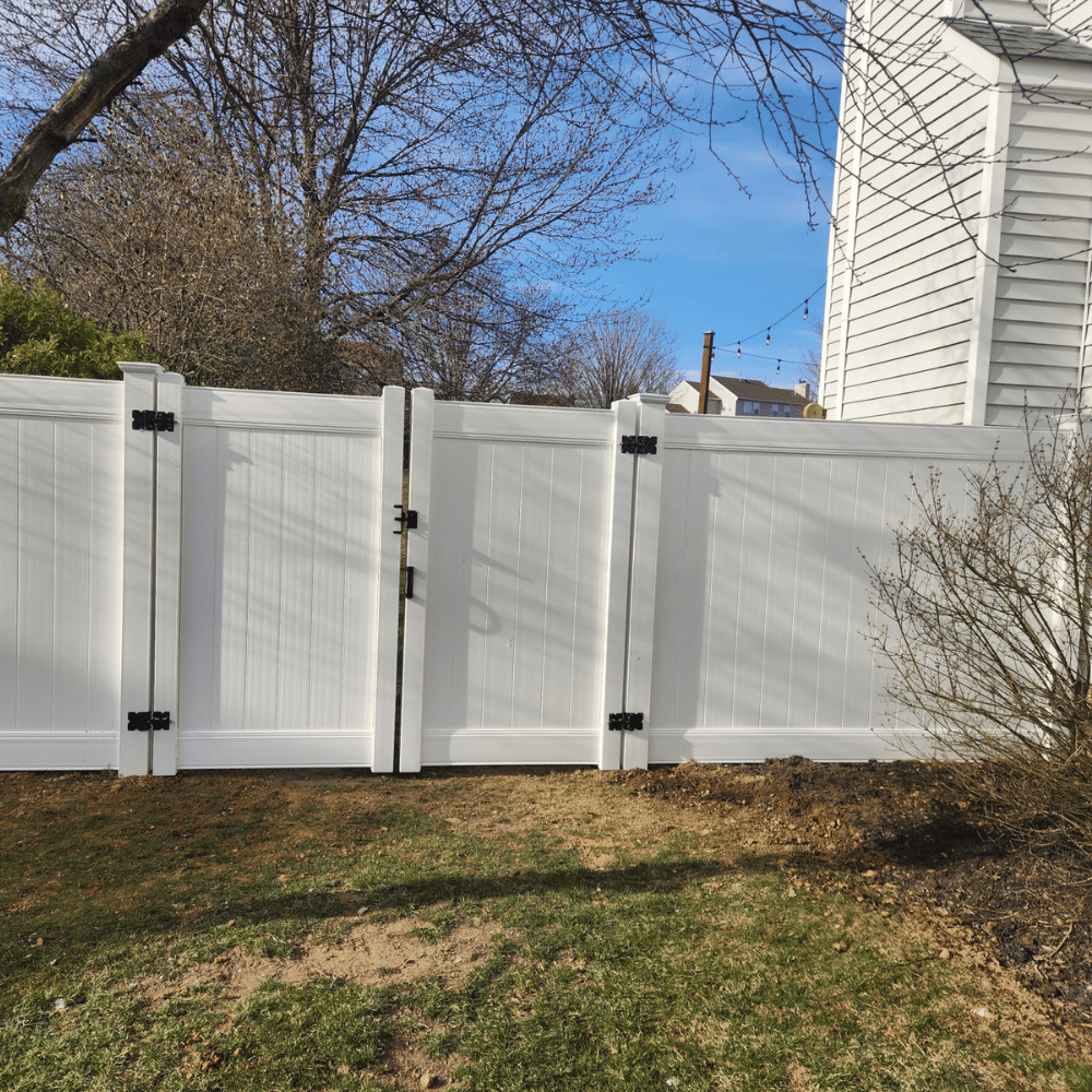 Vinyl fence 5