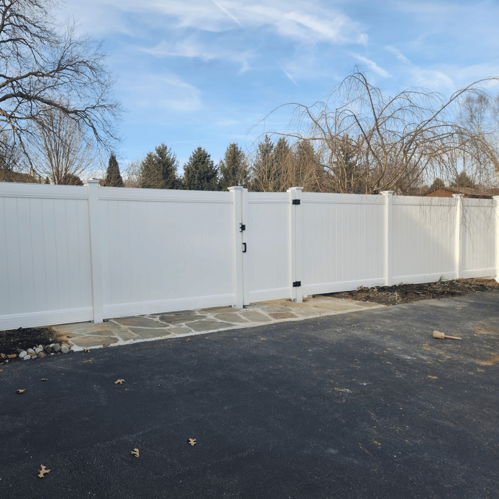 Vinyl fence1